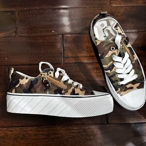 Camouflage Platform Lace-Up Sneakers with Side Zip- Size 10
